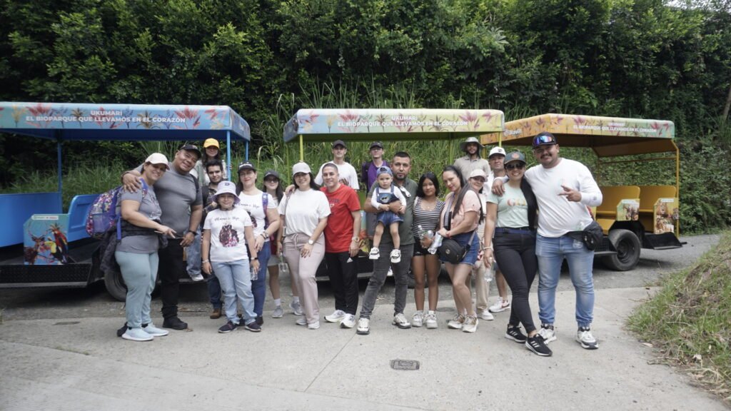 Foto mostrando el servicio Detrás del bio